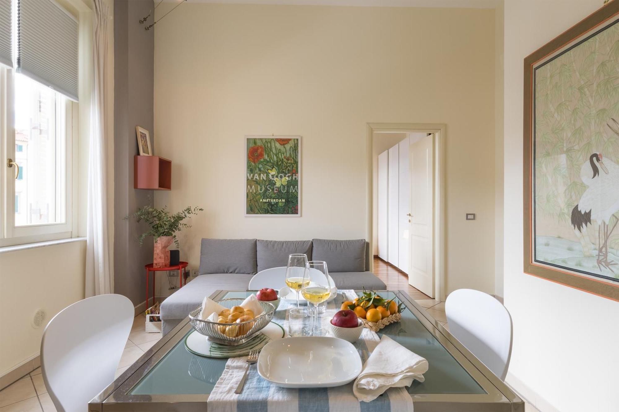 Near The Port-Elegante Appartamento Con Vista Sui Canali ليفورنو المظهر الخارجي الصورة